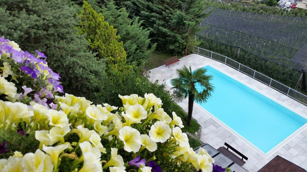 Pension Weinberg Rifiano Exterior foto